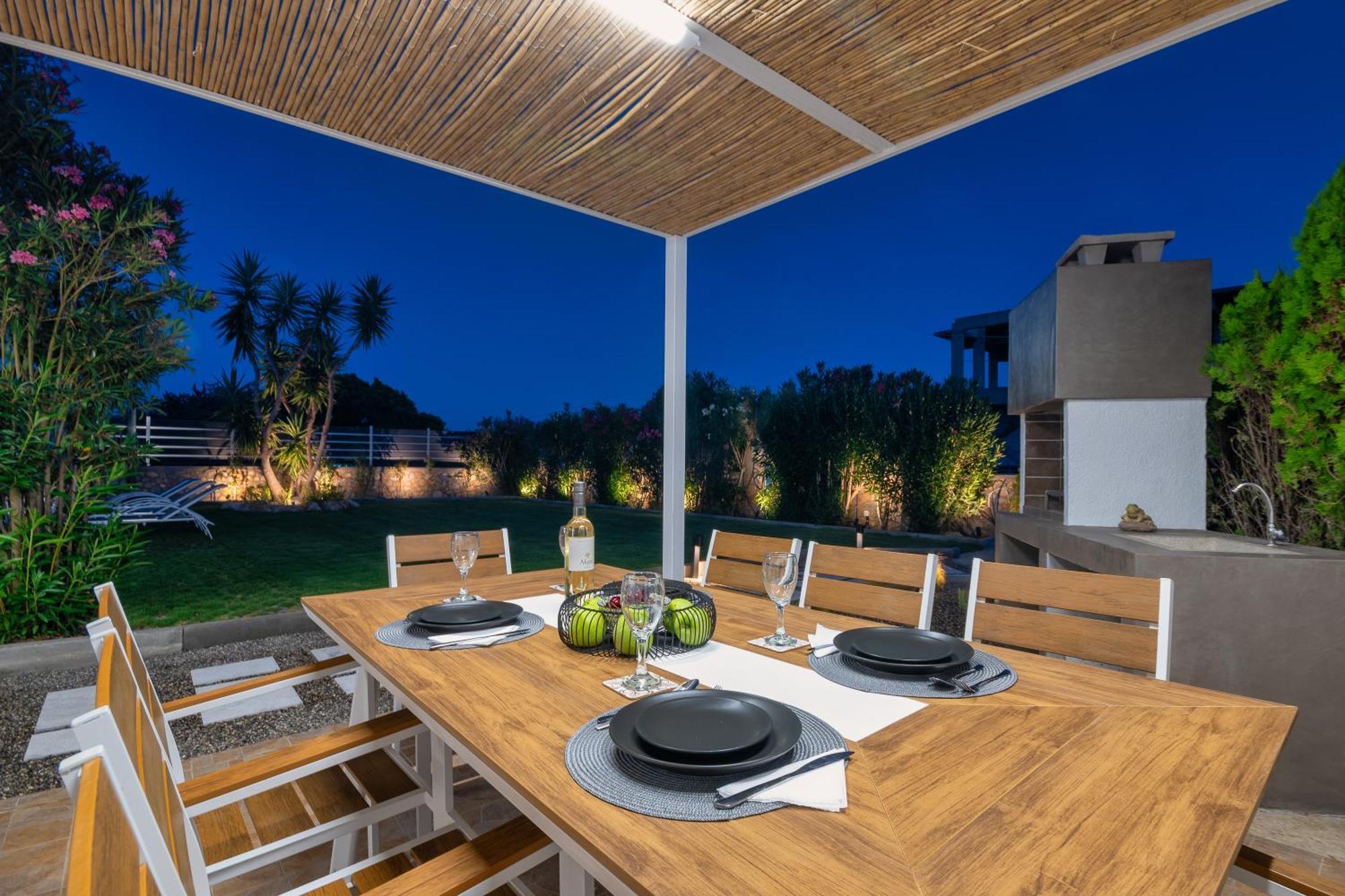 Villa Mariani II - In Lothiarika, Newly Renovated June 2024, Private Pool, Lindos 10 Min, Beach 120M Lardos Bagian luar foto