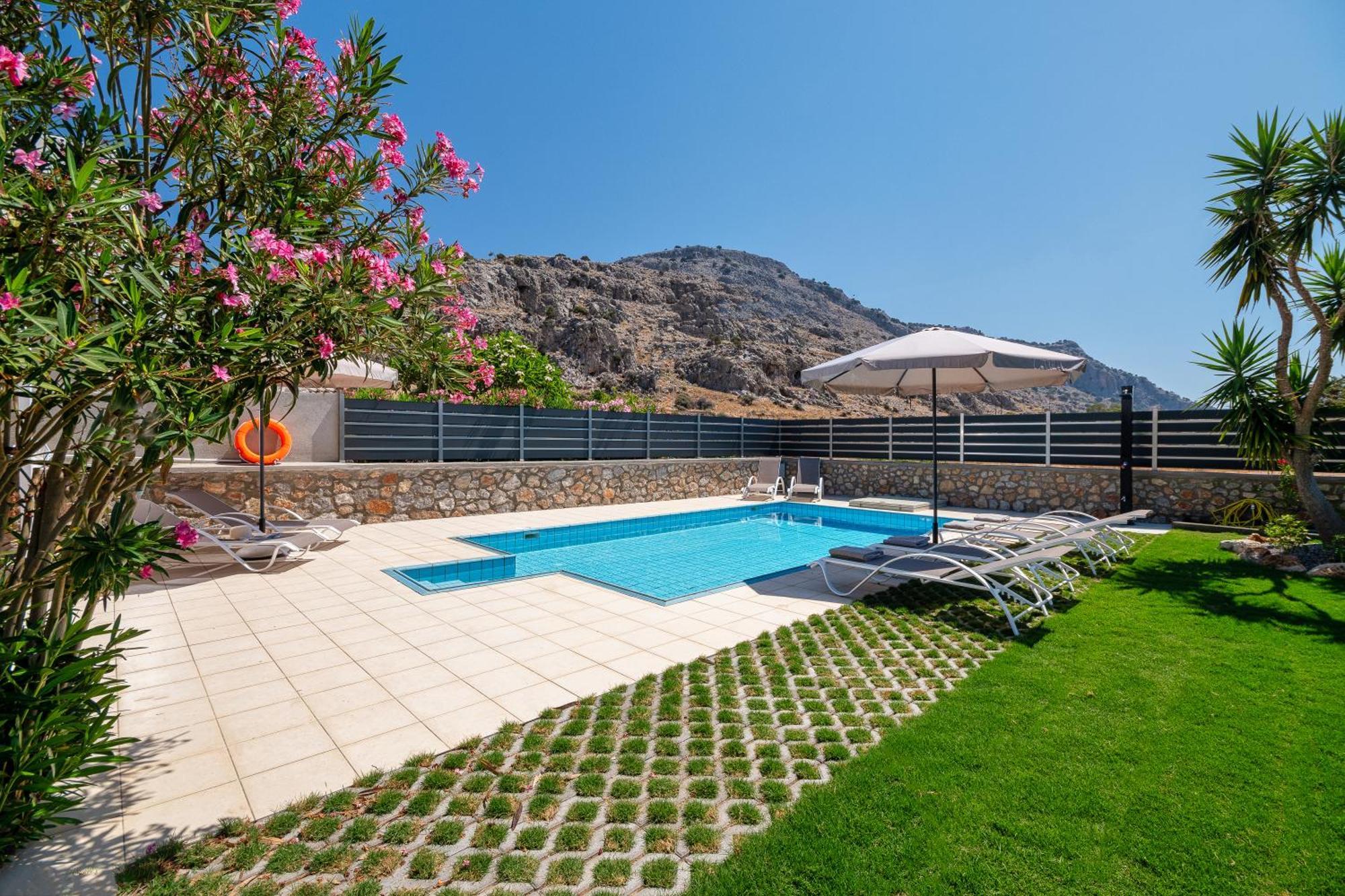 Villa Mariani II - In Lothiarika, Newly Renovated June 2024, Private Pool, Lindos 10 Min, Beach 120M Lardos Bagian luar foto