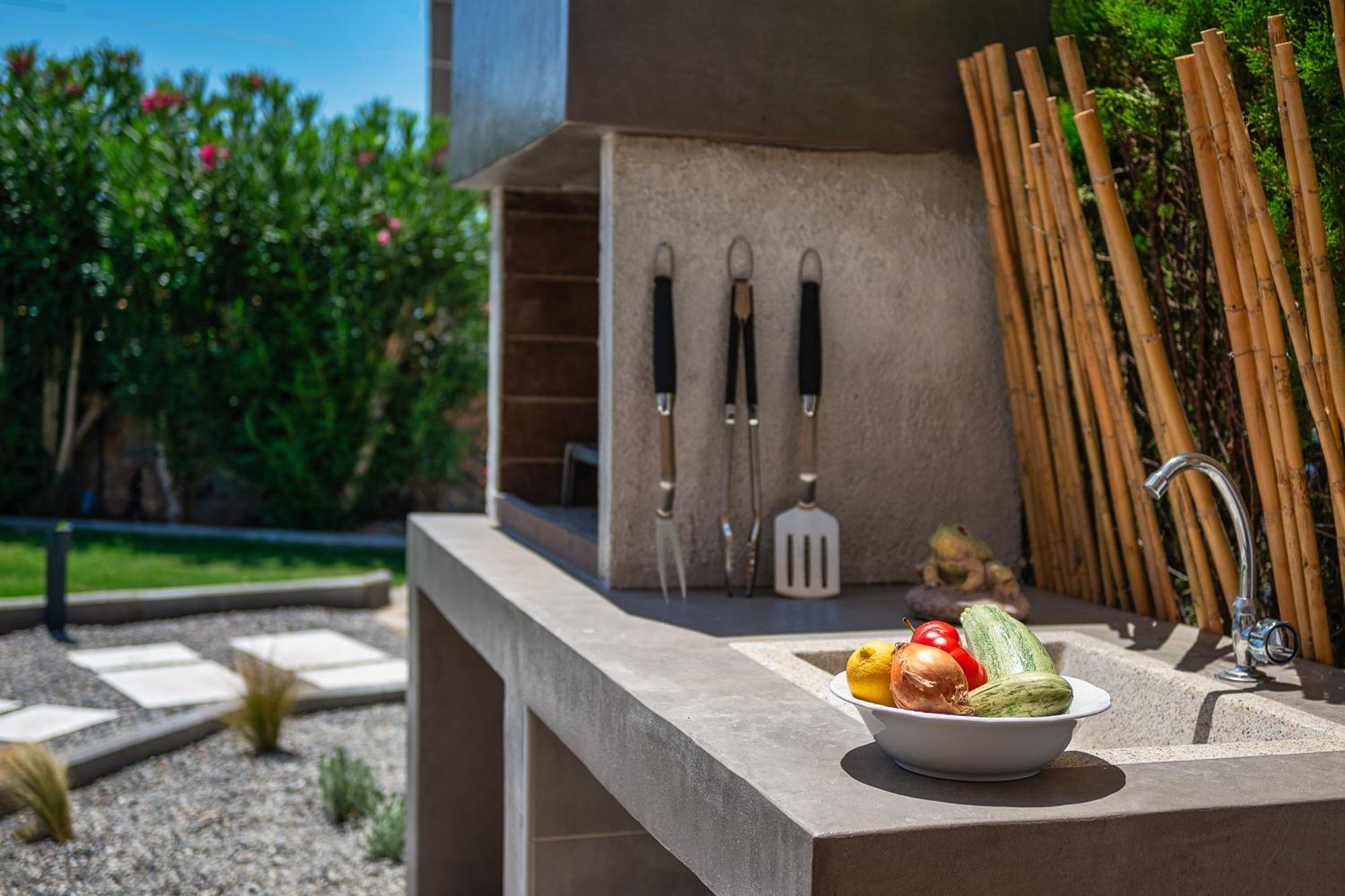 Villa Mariani II - In Lothiarika, Newly Renovated June 2024, Private Pool, Lindos 10 Min, Beach 120M Lardos Bagian luar foto