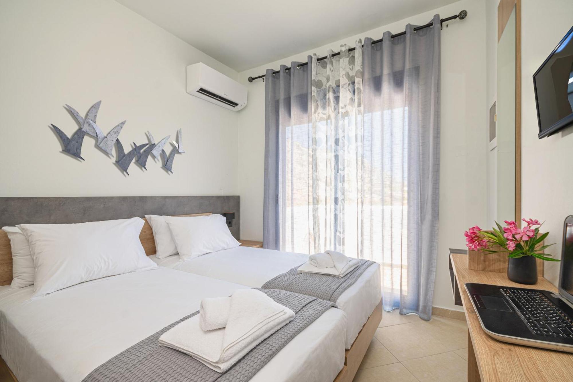 Villa Mariani II - In Lothiarika, Newly Renovated June 2024, Private Pool, Lindos 10 Min, Beach 120M Lardos Bagian luar foto